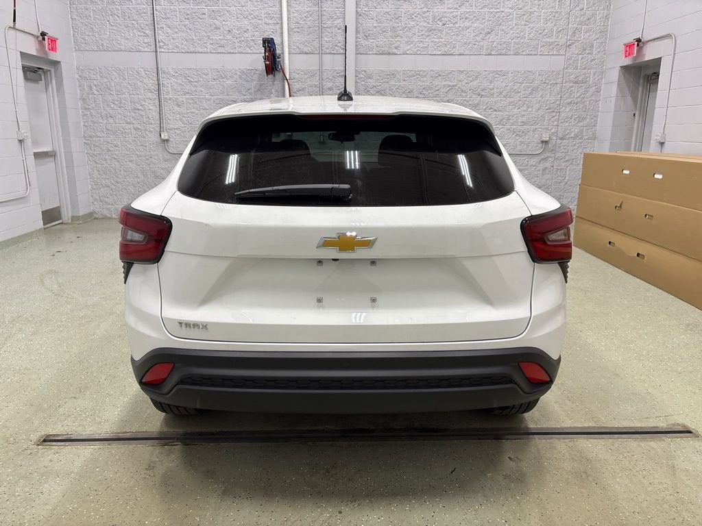 2026 Chevrolet Trax LS SUV FWD