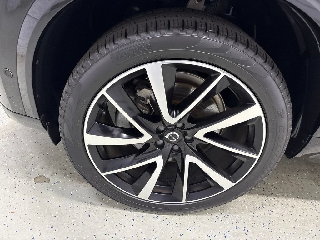 2024 Volvo XC90 B6 Ultimate Bright Theme 7-Seater
