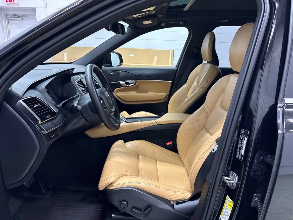 2024 Volvo XC90 B6 Ultimate Bright Theme 7-Seater