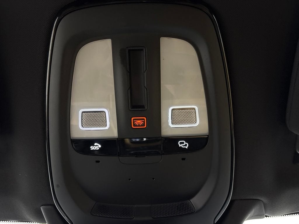 2024 Volvo XC90 B6 Ultimate Bright Theme 7-Seater