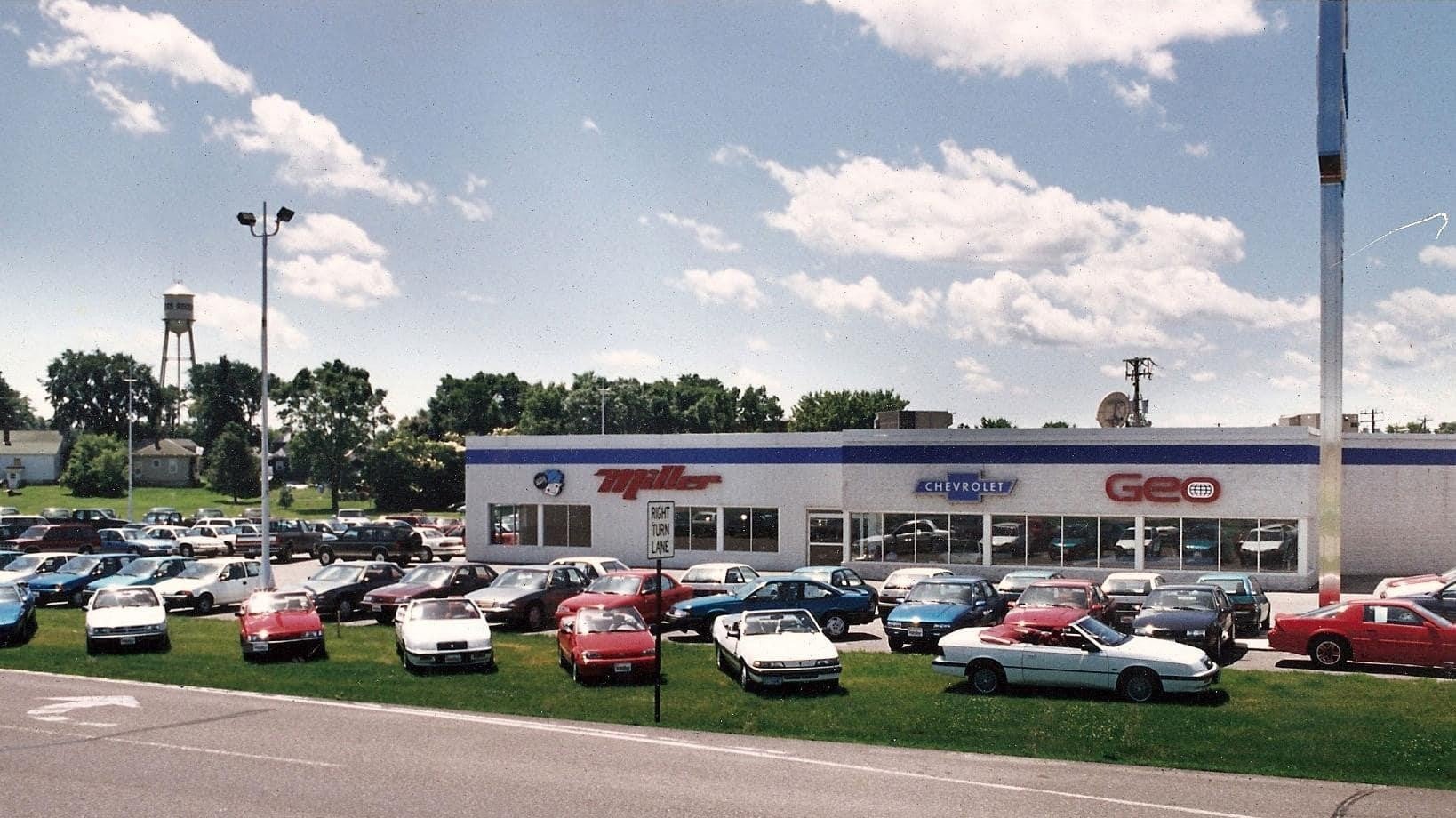 Miller Chevrolet of Rogers showroom
